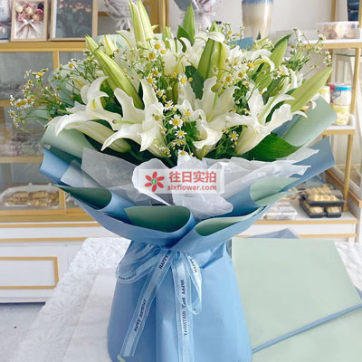 宁德8支白色多头百合洋甘菊，互倾的思念