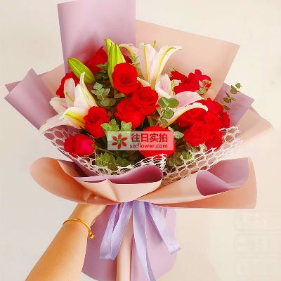 宁德18朵红玫瑰百合，真情相守一生